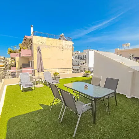 Fully Renovated In The Centre With Roof Garden! 3 Minutes From The Bus Station And 6 Minutes From The Old Town