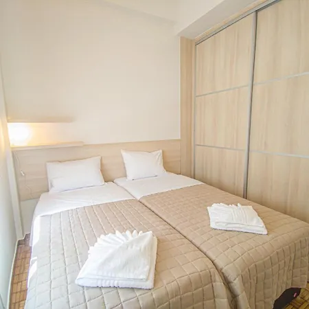 Fully Renovated In The Centre With Roof Garden! 3 Minutes From The Bus Station And 6 Minutes From The Old Town Chania (Crete)