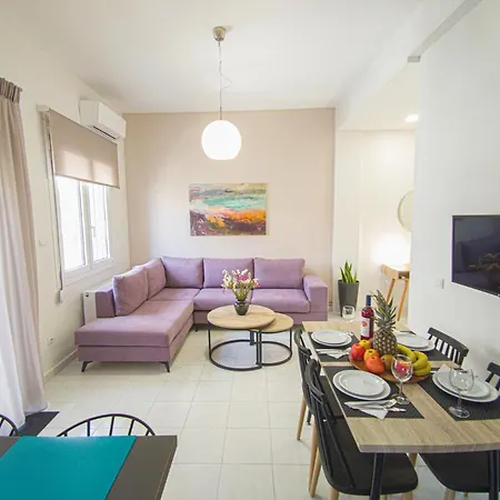 Fully Renovated In The Centre With Roof Garden! 3 Minutes From The Bus Station And 6 Minutes From The Old Town * Ханья