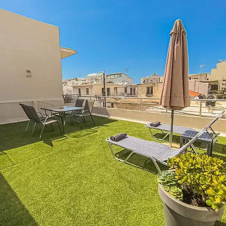 Fully Renovated In The Centre With Roof Garden! 3 Minutes From The Bus Station And 6 Minutes From The Old Town 公寓 干尼亞