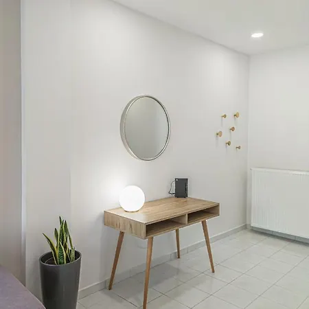 Apartment Centre Oasis: Renovated With Roof Garden